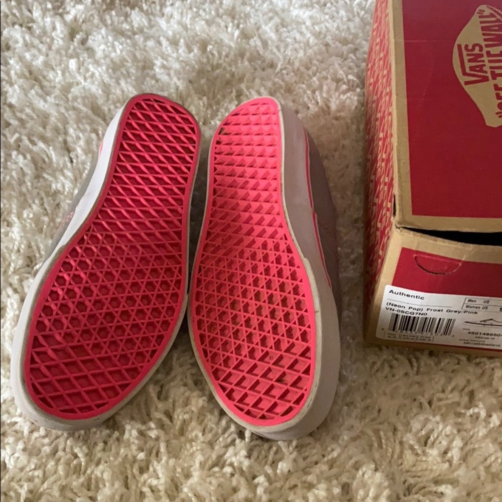Vans - Picture 3 of 3